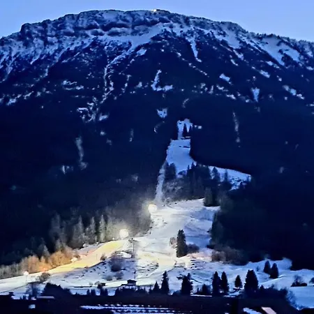 Hauswang Courtyard, Heritage Lejlighed